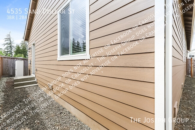 Building Photo - 4535 Sand Dollar Dr
