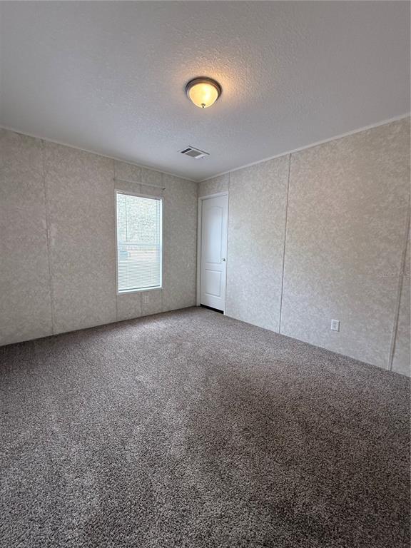 Building Photo - 932 SE 40th Pl