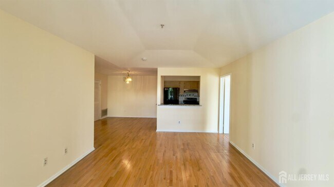 Building Photo - 1133 Waterford Dr