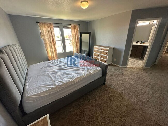 Building Photo - 5528 Lewiston Ct