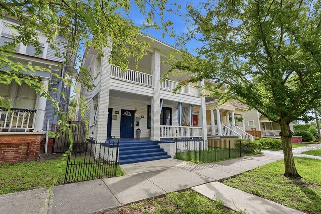 Building Photo - 538 E Waldburg St
