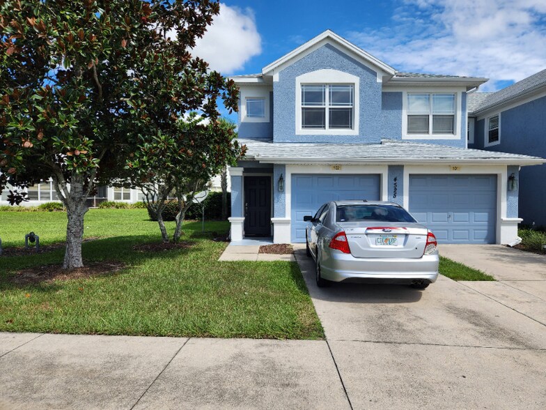Primary Photo - 4525 SW 52nd Cir