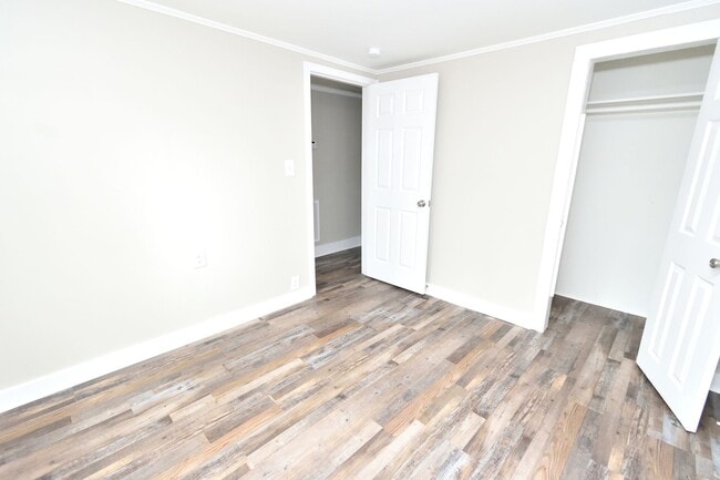 Building Photo - 1577 Charter Dr