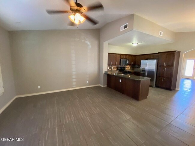 Building Photo - 14505 Hunters Grove Ave
