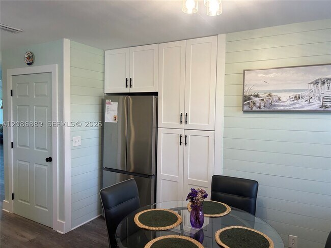 Building Photo - 6142 Landing 16 Lndg