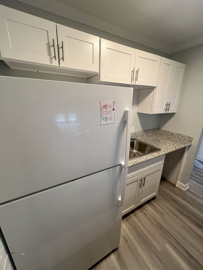 Building Photo - Must See! 1 bedroom, 1 bath apartment on Hwy 1 in Donaldsonville