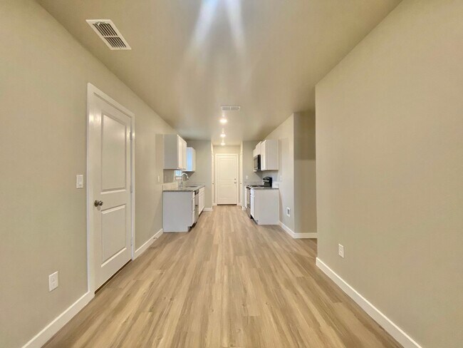 Building Photo - Pre leasing in Bell Farms for 1/04/2026