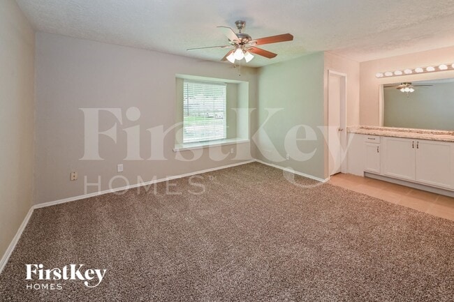 Building Photo - 7119 Tara Blue Ridge Dr