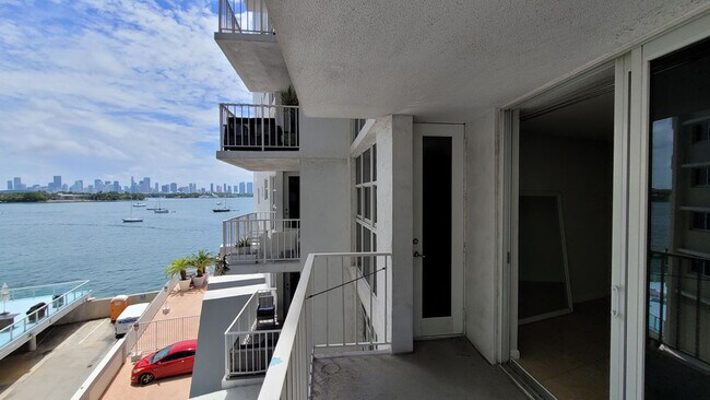 Balcony - 1228 West Ave