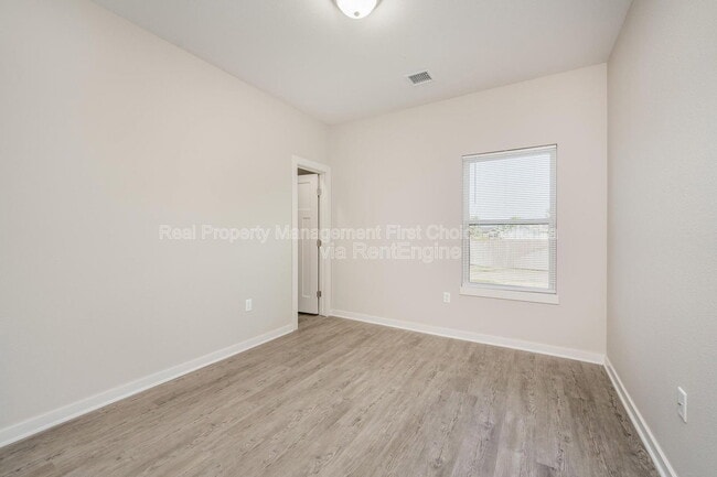 Building Photo - 3614 W Angel St