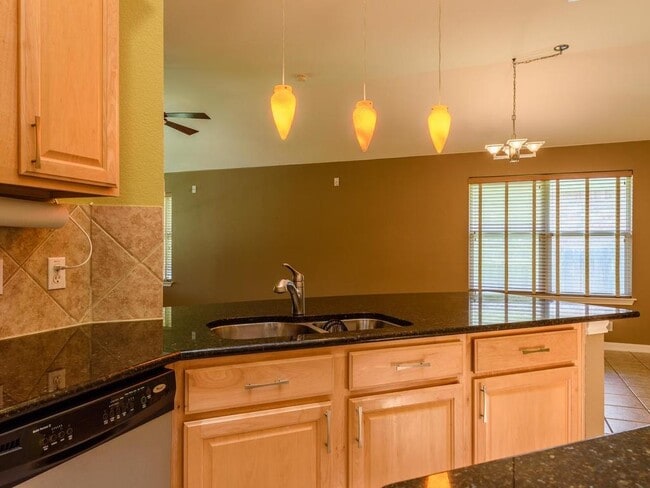 Building Photo - 442 S Lynnwood Trail