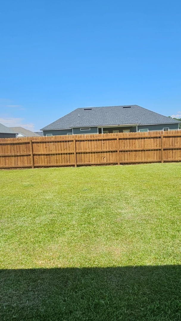 Building Photo - Knights Landing four bedroom home