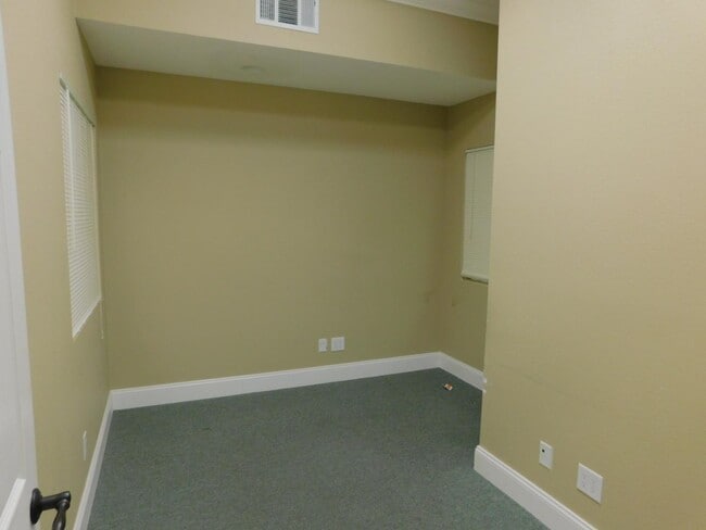 Building Photo - 101 H. St - 2