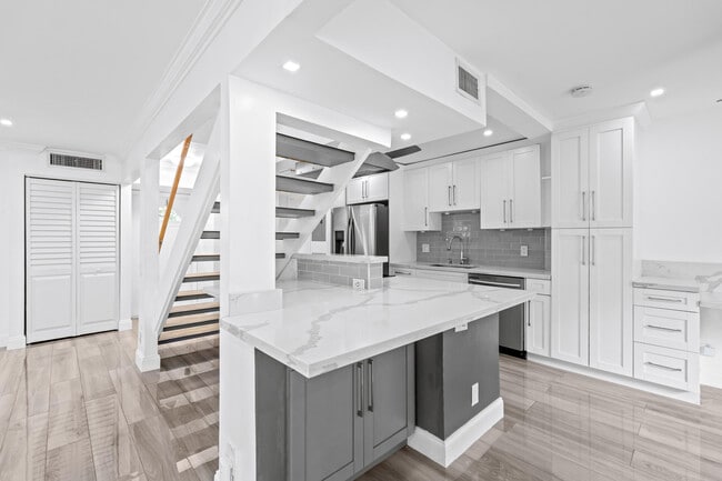 Building Photo - 149 NW 70th St