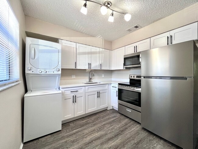 Building Photo - Raven at Park Place