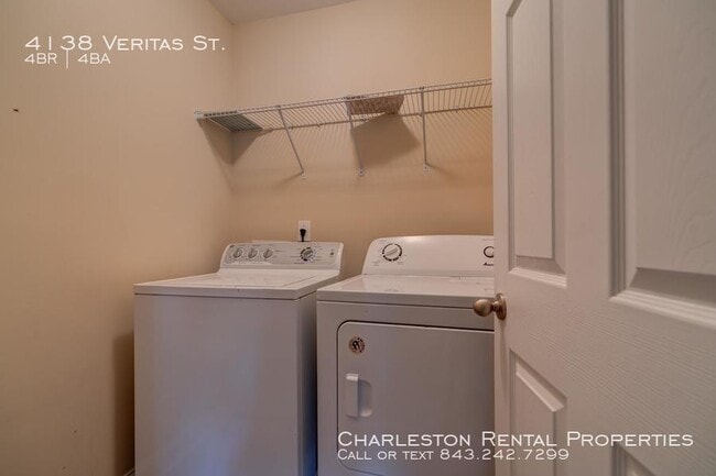 Building Photo - 4138 Veritas St