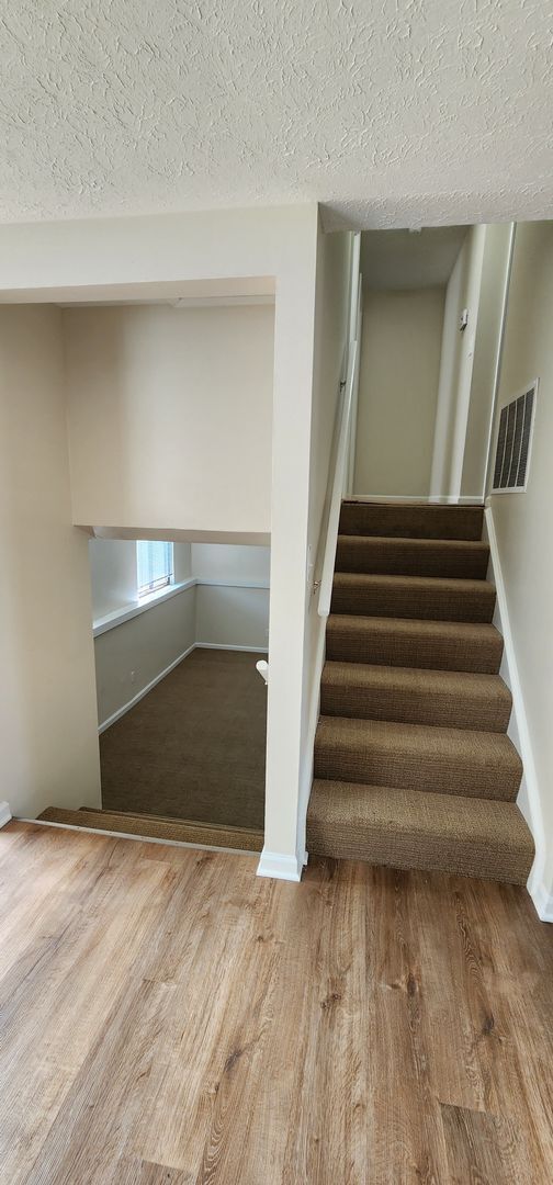 Building Photo - Oldham County Beauty!  Completely Renovated!  ALL NEWer Appliances!  ALL NEWer Flooring & Paint! ...