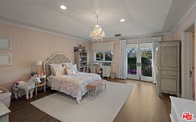 Building Photo - 1064 Amalfi Dr