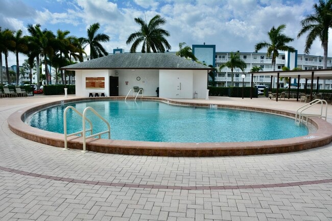 Building Photo - 4070 Exeter