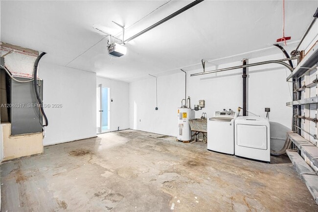 Building Photo - 12525 SW 68th Ct