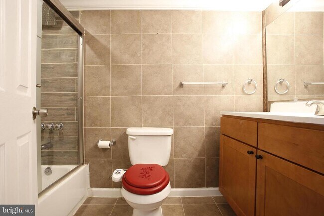 Building Photo - 6317 Park Heights Ave