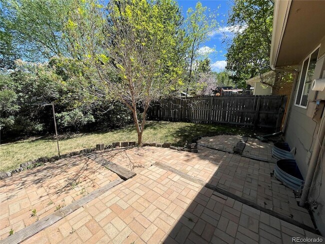 Building Photo - 6534 Zinnia St