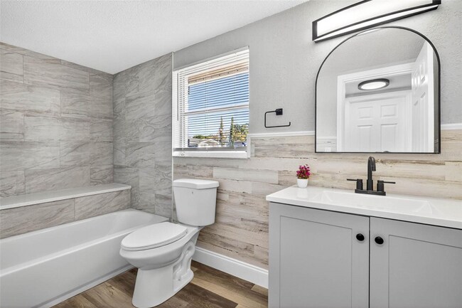 Building Photo - 7835 Birchwood Dr