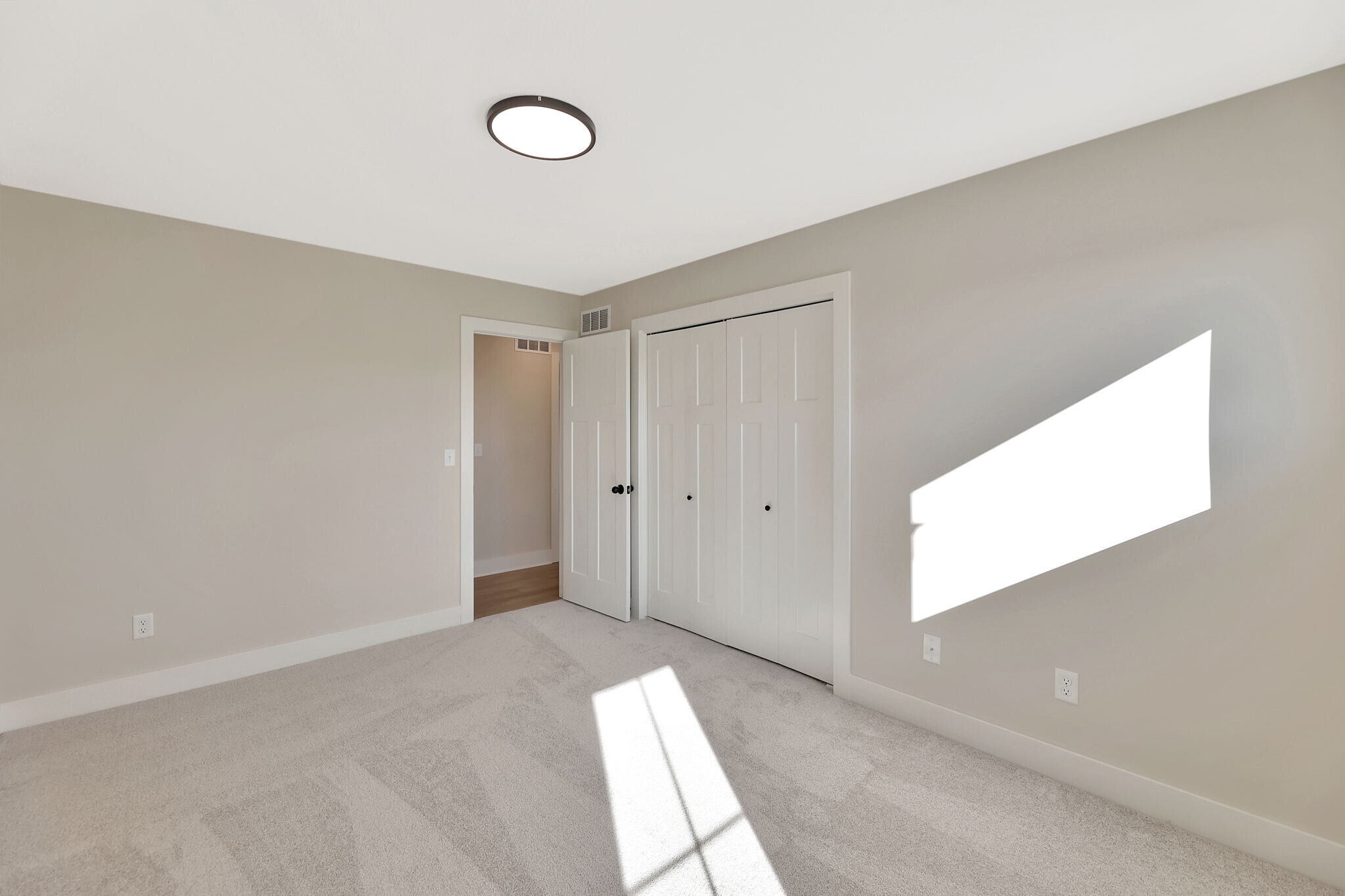 Building Photo - 2265 N 159th Ct E