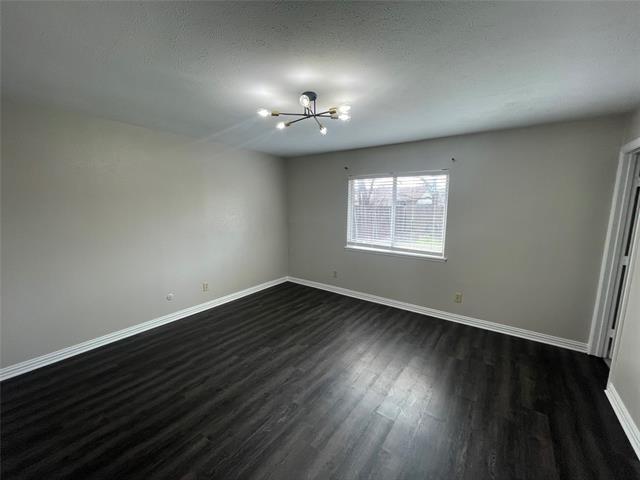 Building Photo - 407 Woodcrest Way