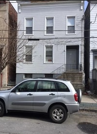 Building Photo - 711 State St