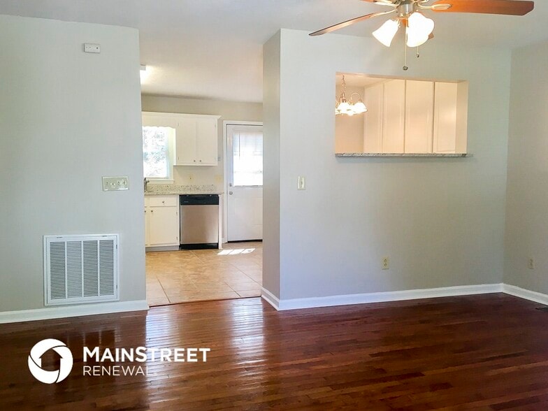 Building Photo - 4631 Candlewyck Way