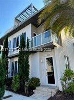 Building Photo - 6320 NW 105th Pl