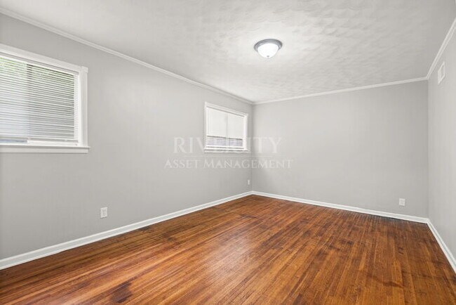 Building Photo - GORGEOUS HOME LOCATED IN RALEIGH NEAR CRAIGMONT DR!!! SECTION 8 WELCOMED!!!