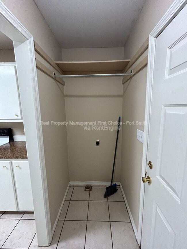 Building Photo - 230 W Gary St