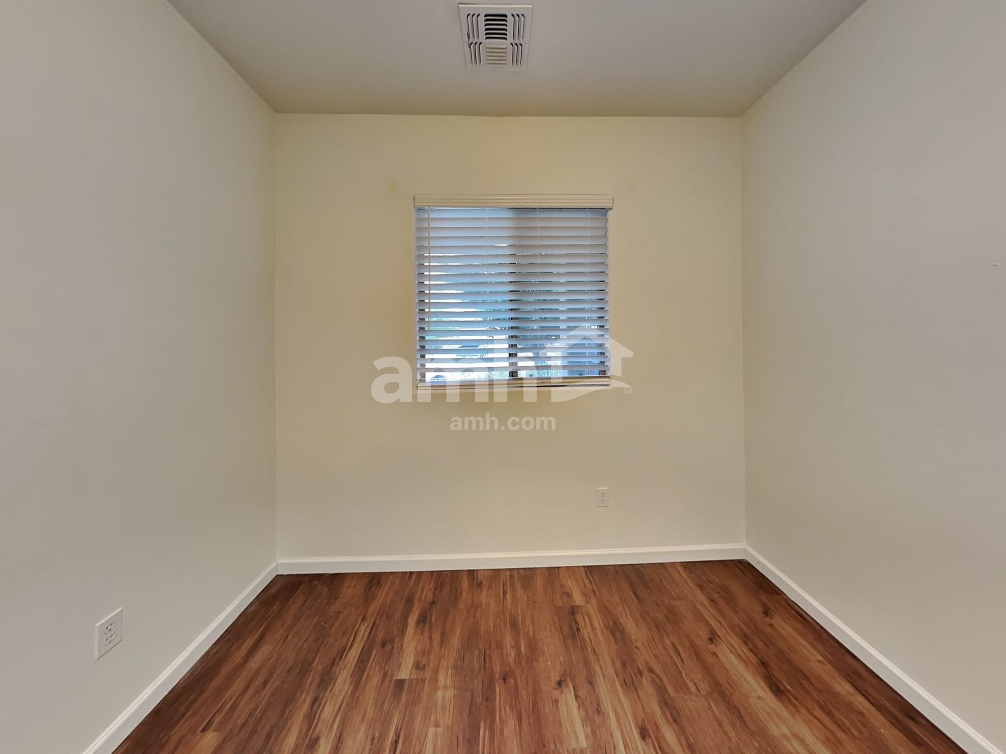 Building Photo - 119 S Beyerville Pl