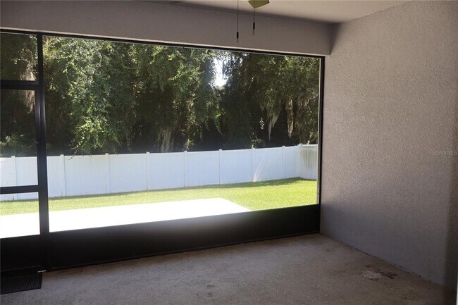 Building Photo - 5033 SW 56th St