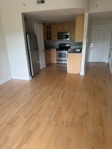Building Photo - This charming 1-bedroom, 1-bathroom home o...