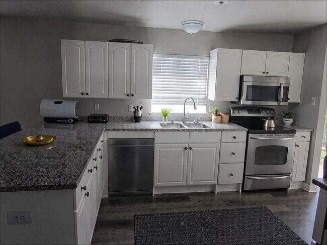 Building Photo - Charming 3-Bedroom Home in Bonham, TX