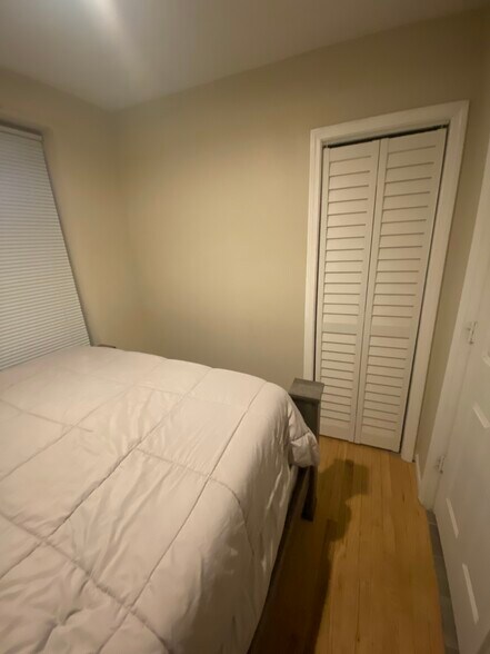 Building Photo - 3128 W 38th Pl