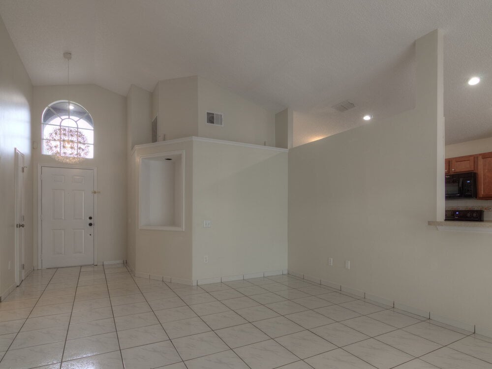 Building Photo - 8344 Fort Thomas Way