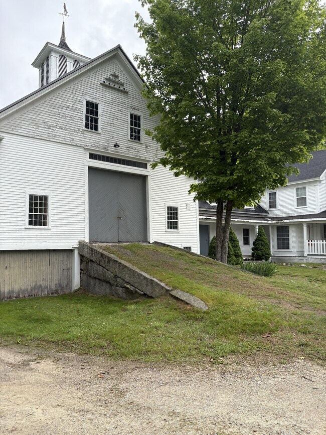 Building Photo - 115 Main St