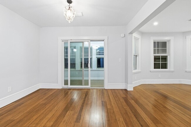 Building Photo - 318 Concord Ave