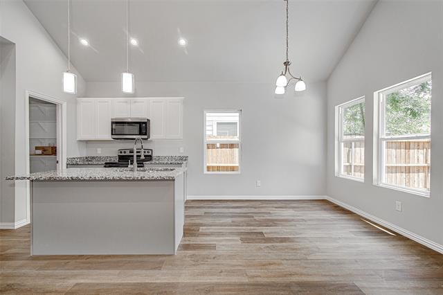 Building Photo - 2511 Birdell Ct