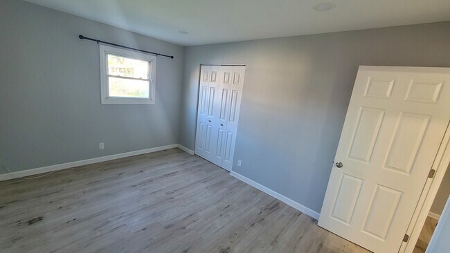 Building Photo - 149 Austin Ave