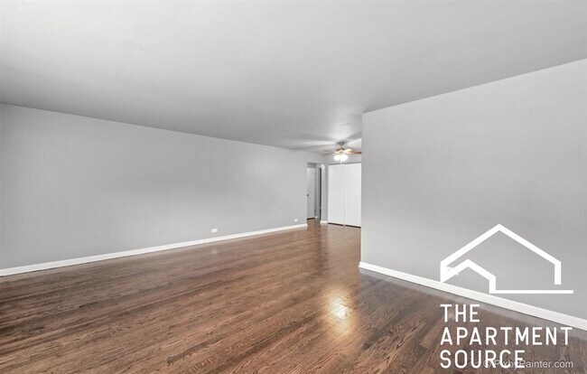 Building Photo - 7439 N Winchester Ave