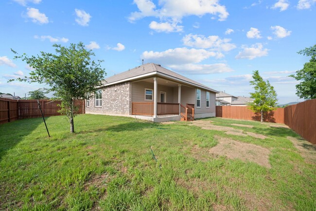 Building Photo - 4 Bedroom 3 Bathroom located in Copper Can...