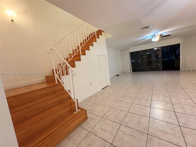 Building Photo - 3855 Estepona Ave