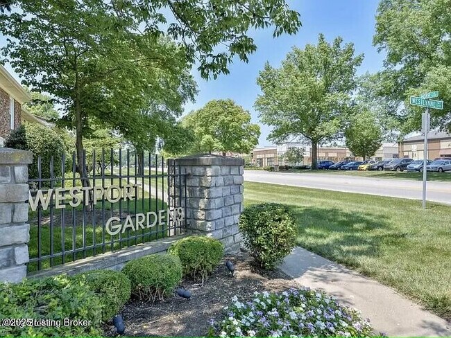 Building Photo - 1110 Westlynne Place