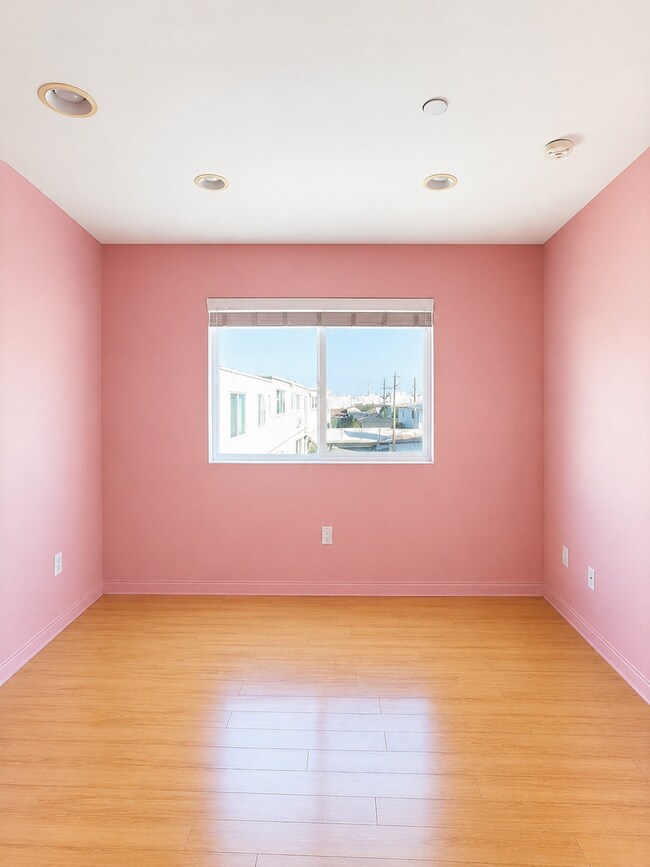 Building Photo - 13623 Sherman Way