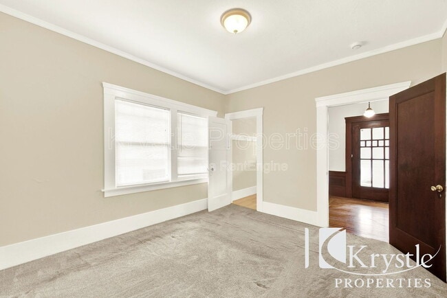 Building Photo - 1026 Carolina St